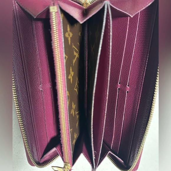 Louis Vuitton Retiro Zippy Wallet Monogram Canvas - Picture 6 of 9